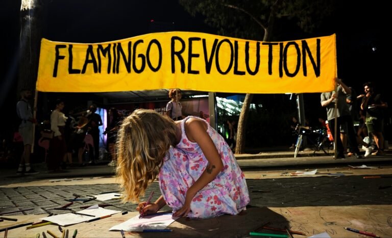 Read more about the article 100 ditë, Rama nën rrethim